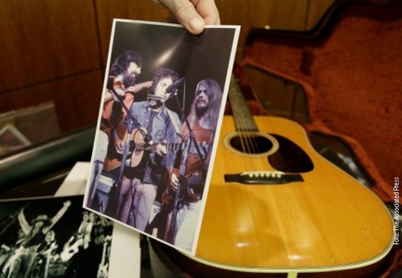 Gitara Boba Dilana prodata za skoro 400.000 dolara
