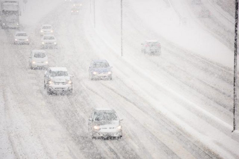 Snijeg izazvao poteškoće u saobraćaju u Hrvatskoj