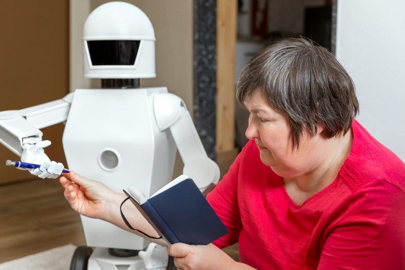 Stare Japance njeguju roboti - Kako se tehnološka sila bori s nestašicom mladih radnika