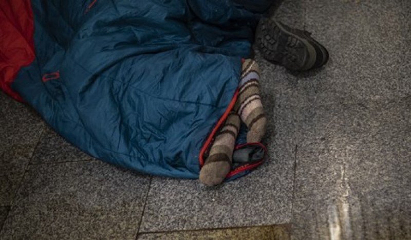 Beskućnik pronađen mrtav, na računu imao 100.000 evra