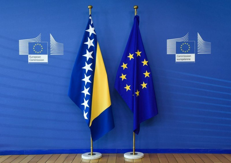 -Ne bih ja ovde ništa mijenjao-! Vlasti u BiH suštinski zakleto protiv EU, formalno deklarativno za EU (Video)