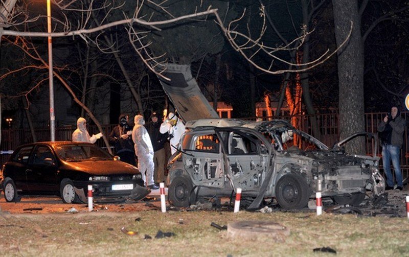 U eksploziji automobila u Podgorici teško povrijeđeni muškarac i djevojka