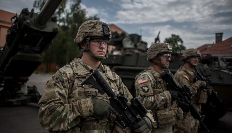 NATO stavio u pripravnost 300.000 vojnika