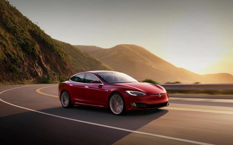 Ukrali Tesla Model S za dve minute (Video)