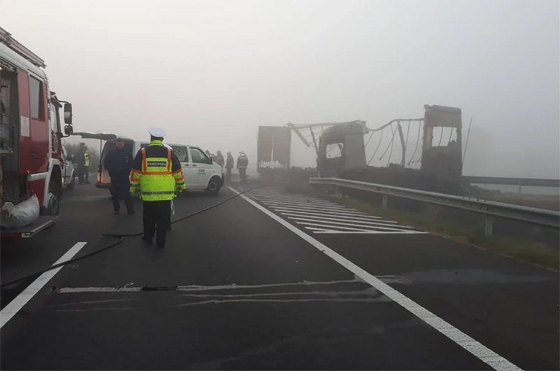 Sedam osoba poginulo u sudaru sa kamionom iz Srbije