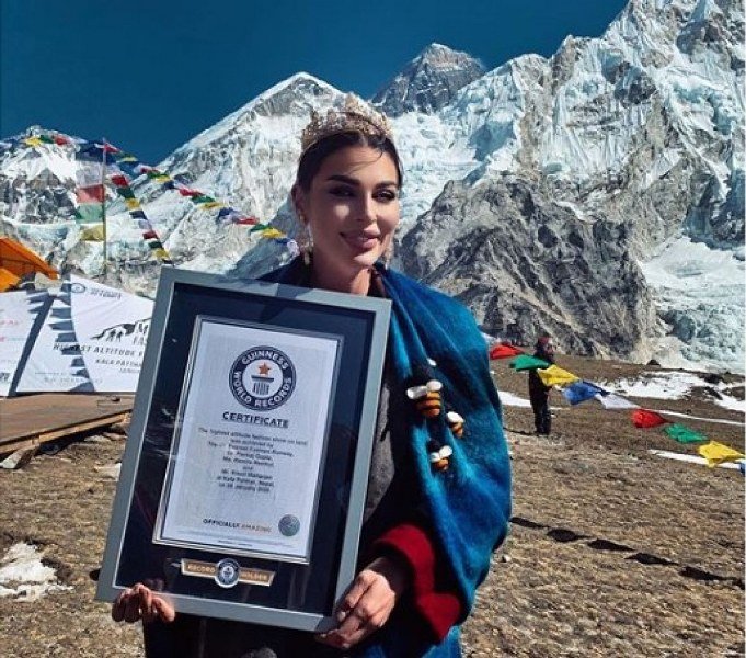 Lijepa Mostarka oborila Guinnessov rekord - Nosila reviju na vrhu svijeta