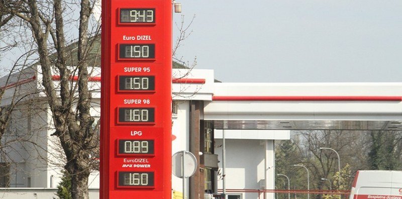 Država uzima na svaki litar goriva 0,70 ili 0,75 KM