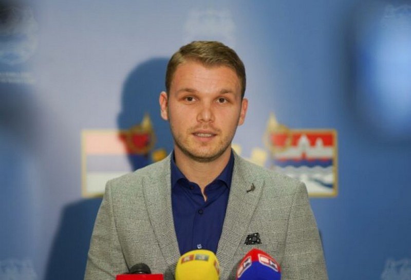 Uskoro imena svih zaposlenih sa lažnim diplomama (Video)