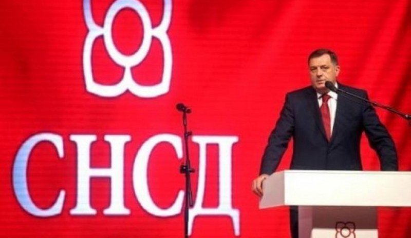 Mnogo je nezadovoljnih u SNSD-u, kulminira na sve strane!