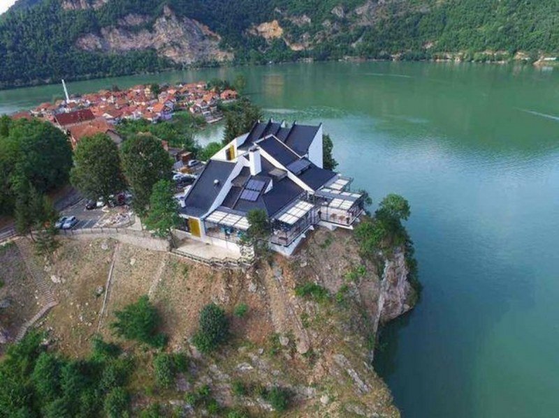 Kartel zasjedao u -gradu droge - Gradonačelnik uhapšen u Šapcu sa 150.00 evra bez pokrića (Foto-Dok)