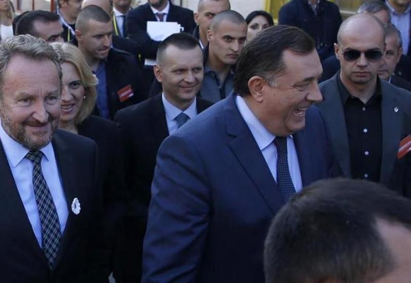 Predstava za narod: Zapaljiva retorika Dodik - Izetbegović trajaće do izbora