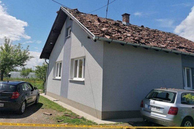 Eksplozija u Derventi: Nastradalo dijete u kući - Detaljnije (Foto)