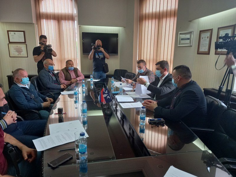 Gradonačelnik Bijeljine Ljubiša Petrović: Učenici su naša budućnost, subvencionisaćemo prevoz