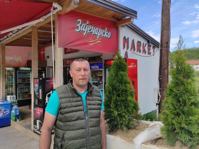 Bruka – Novi drski pokušaj blokade male prodavnice od strane tajkuna Dragana Neškovića (Foto/Video)