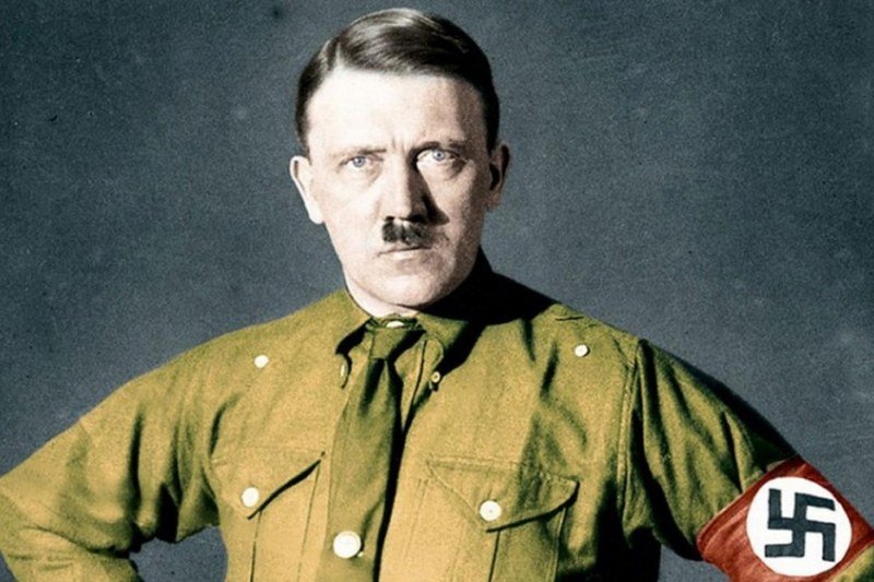 Kako je Hitler dobio -kovid propusnicu- (Foto)