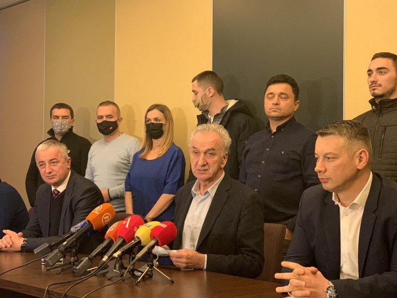 Sve nade da će biti kandidat za člana Predsjedništva BiH pale u vodu?! Da li je Šarović otpisao Vukanovića? (Foto)