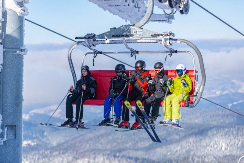 Razbacivanje ili pranje novca - Najskuplje skijanje u državi sirotinje - Zašto su kraći stubovi na novoj gondoli? (Foto)