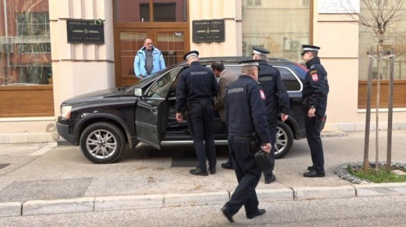 Šta se događalo u Trebinju? Saslušanje i oduzimanje vozila narodnog poslanika Nebojše Vukanovića (Video)
