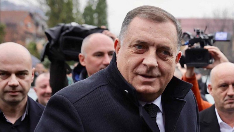 Lakrdija se nastavlja: Početak suđenja Miloradu Dodiku i Milošu Lukiću odgođen za narednu godinu