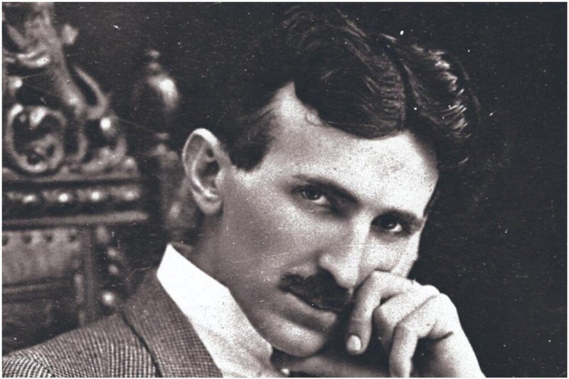 Nikola Tesla, sin srpskog-pravoslavnog sveštenika je bio vjernik, nije vjerovao u smrt a preminuo je na Božić