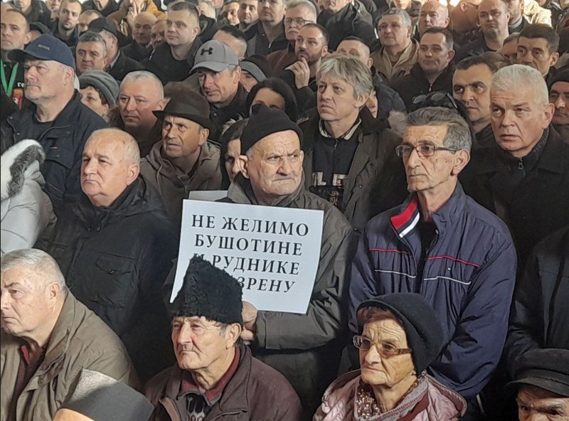 Narod na Ozrenu je ustao - Protest u Boljaniću: Nećemo rudnik na našim imanjima (Foto)