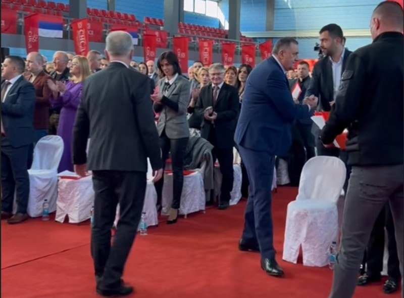 Milorad Dodik uvodi sina Igora u politiku, da li su na pomolu promjene u SNSD? (Video)
