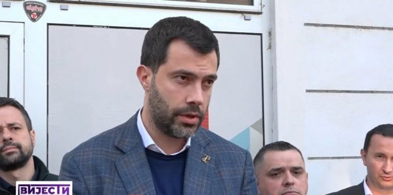 Sin -vladara Srpske- pod policijskom pratnjom ponovo u Trebinju – cilj pokušaj pomirenja u SNSD (Video)
