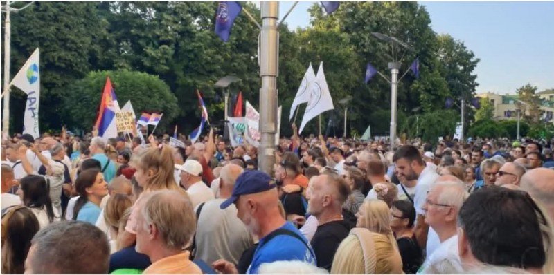 Započeo talas protesta širom Srbije zbog litijuma i Rio Tinta (Foto/Video)