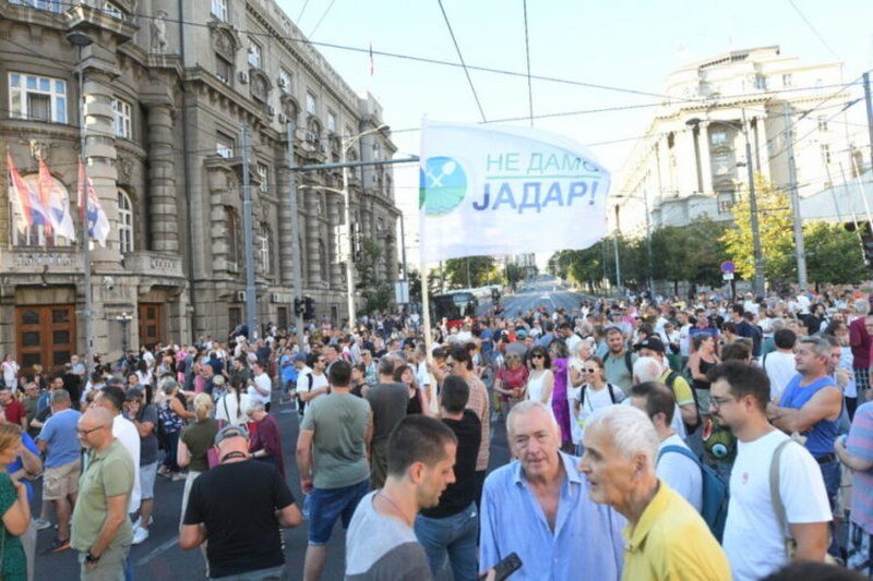 -Rudnika neće biti!- Okončana blokada kod Vlade Srbije, demonstranti dali ultimatum vlasti (Video)