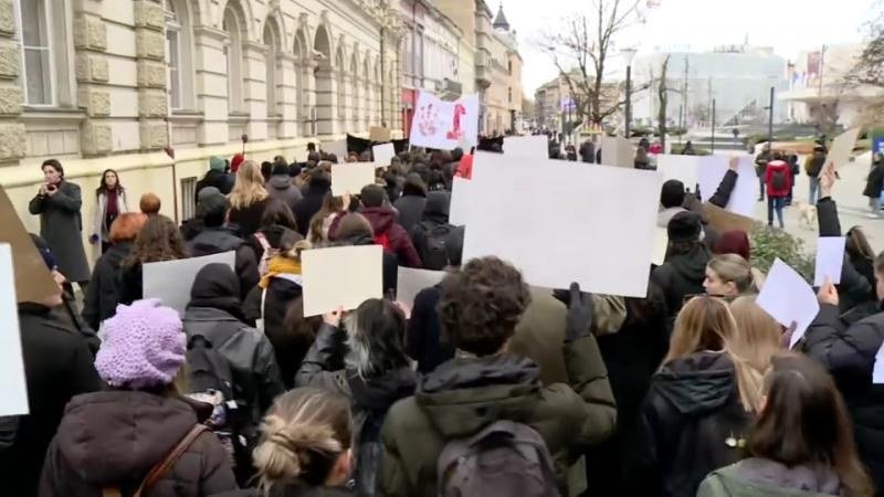 Studenti protiv režima: Kako je Vučić doveden u pat poziciju (Foto)