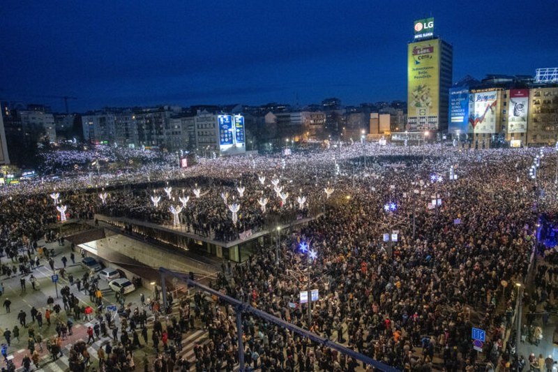 -Nema Nove – za staru ste nam još dužni- Veliki protest za novogodišnju noć u Beogradu