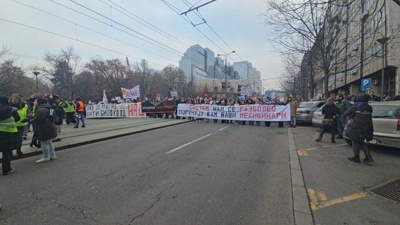 Prelomna tačka: Studenti pozivaju na generalni štrajk, protest se širi kao požar (Video)