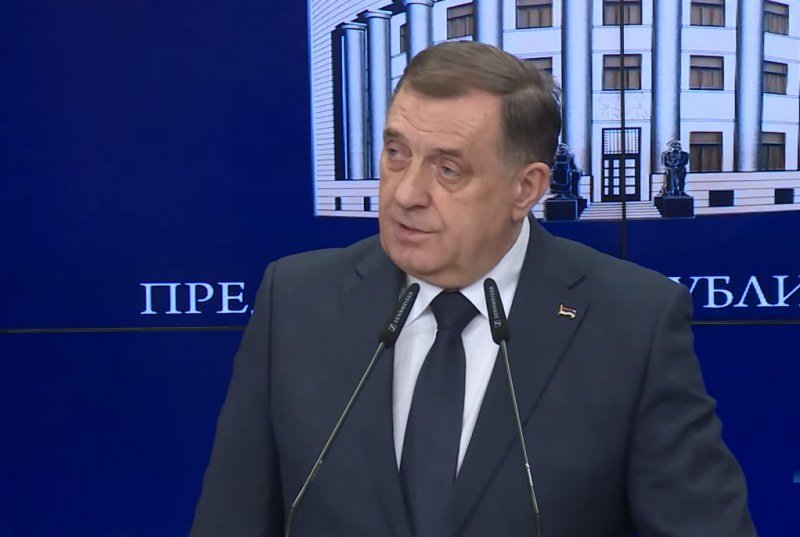 Zašto Dodik prijeti bankarima: Strane banke odbijaju da kupe trezorske zapise i obveznice RS