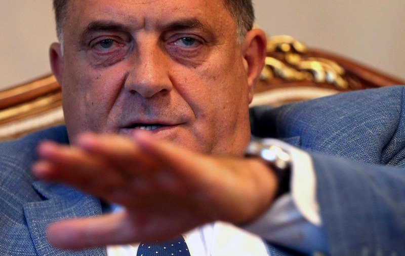 Dodik najavom donošenja novog Ustava pokrenuo secesiju RS od BiH - Ukoliko se hitno ne zaustavi...