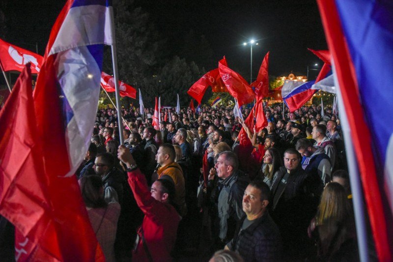 Put političke stranke SNSD: Od progresivnih liberala do -zatucanih šabana- 