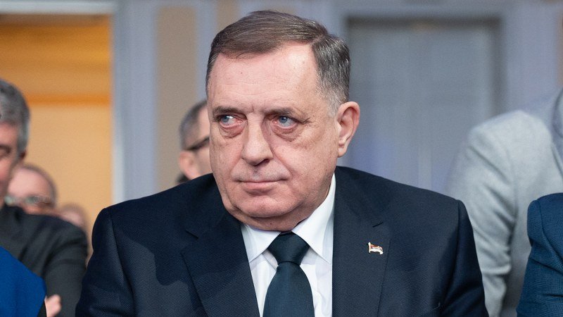 Za njega -posebni zakoni- Milorad Dodik dobrovoljno došao u Tužilaštvo BiH, ukinut mu pritvor