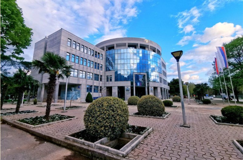 Luka biznismen stoljeća: Elektroprivreda RS za kredit od 18 miliona plaća čak 7,5 miliona KM kamate