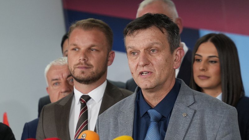 Sastanak SDS-a i PDP-a bez konkretnog odgovora: Dogovorili samo da se opet sastanu