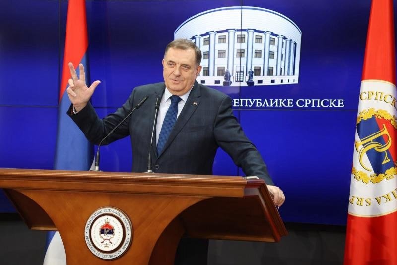 Miloradovi nobelovci: Vlada Srpske bi da se zaduži još 2,14 milijardi KM, a ne servisira ni stari dug