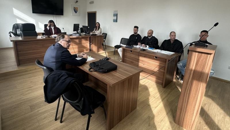 Suđenje aktivistima Karton revolucije: Optuženi zato što pokušavaju spriječiti uništavanje Prokoškog jezera