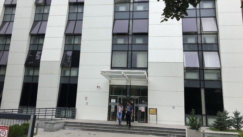 Osnovni sud u Banjaluci odbio zahtjev Sene Uzunović – Dodik ostaje predsjednik SNSD