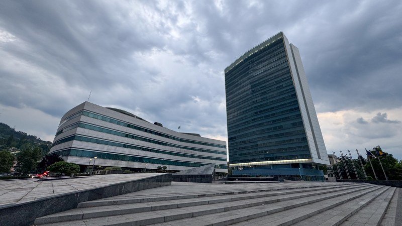 Dom naroda o akcizama: Selo gori, a SNSD se češlja - važne su samo narodne pare i vlast (Foto)