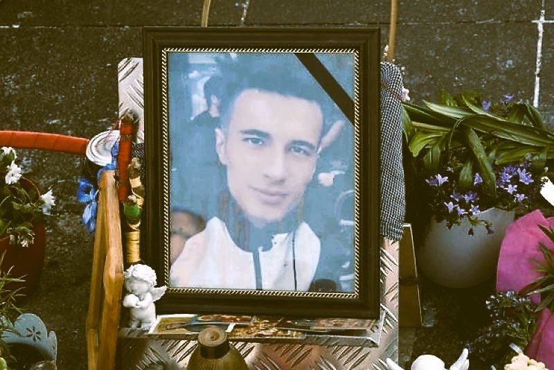 Nakon 8 godina: Pravosuđe bez odgovora na pitanje - Ko je ubio Davida? Mafija jača od države (Video)