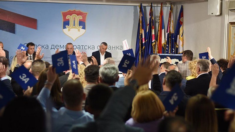 Nemušti odgovori iz SDS: Glavni odbor usvojio, Blanuša oklijevao da potvrdi da je on kandidat (Video)