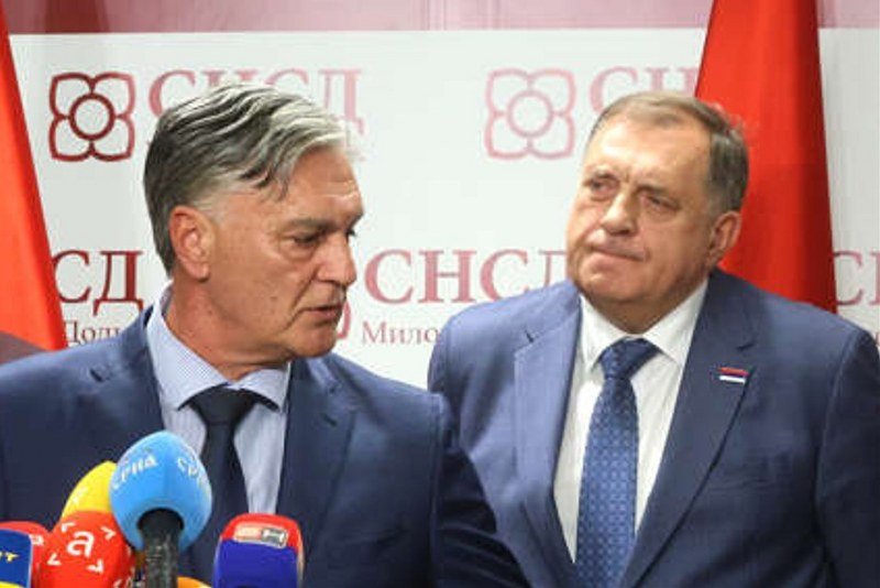 Karan u klin, Dodik u ploču: Siniša Karan udario kontru Miloradu Dodiku