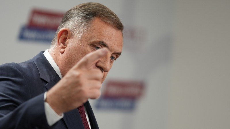 Dodik bi da -traga- za građanima koji se griju na struju: Od kada je grijanje vlastitog doma postalo prekršaj?